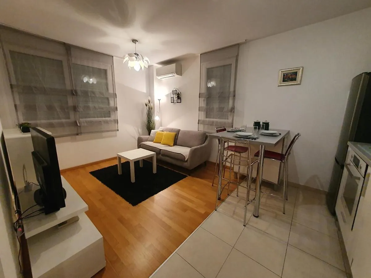 Beata East Side Apartment Split